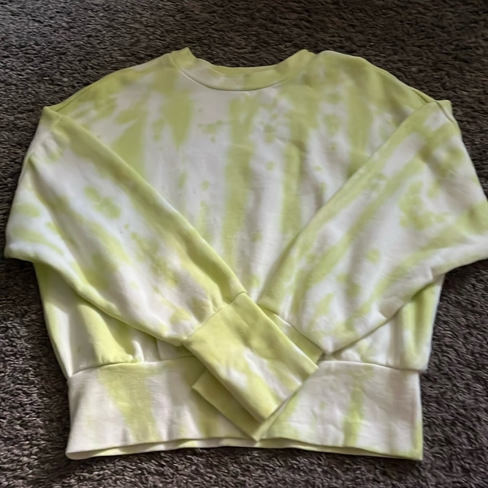 Target Xs Yellowish Greenish and White Crop Sweatshirt
